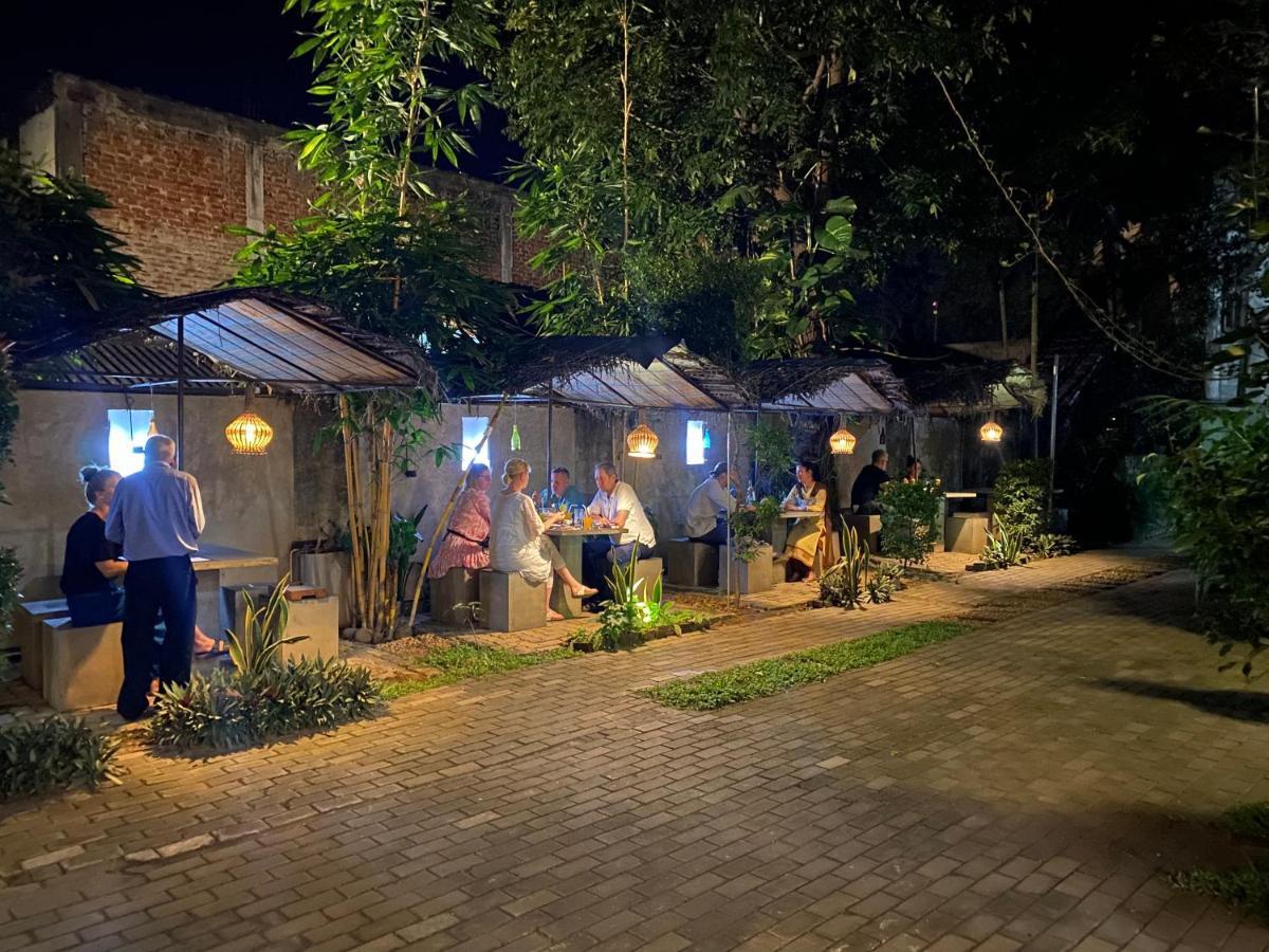 Hotel Tinaya Dambulla Exterior photo